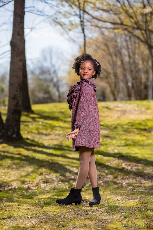 Classic girls' tweed dress with bow, perfect for fall and winter, stylish and warm with a timeless design.